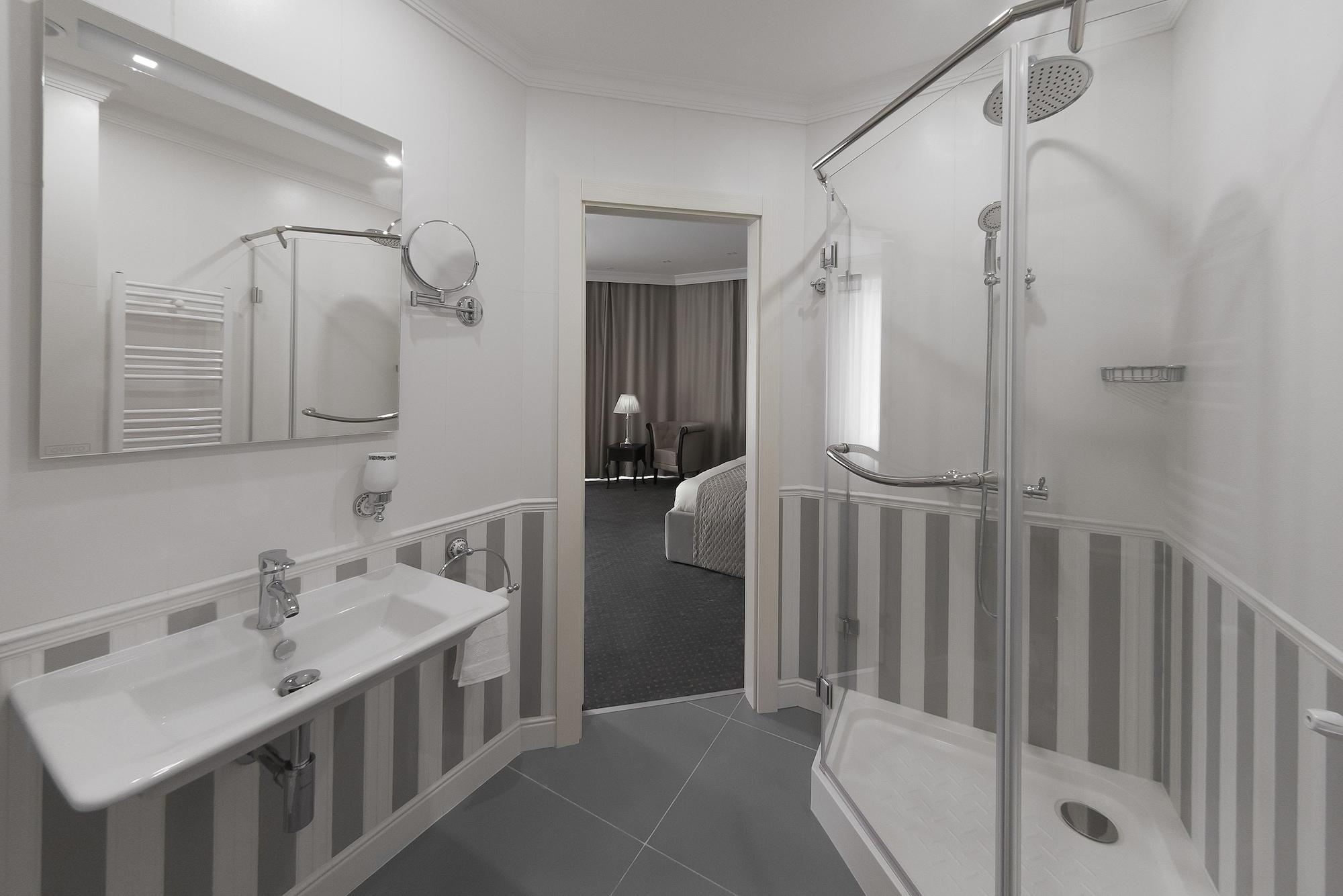 London Boutique Hotel キシナウ エクステリア 写真
