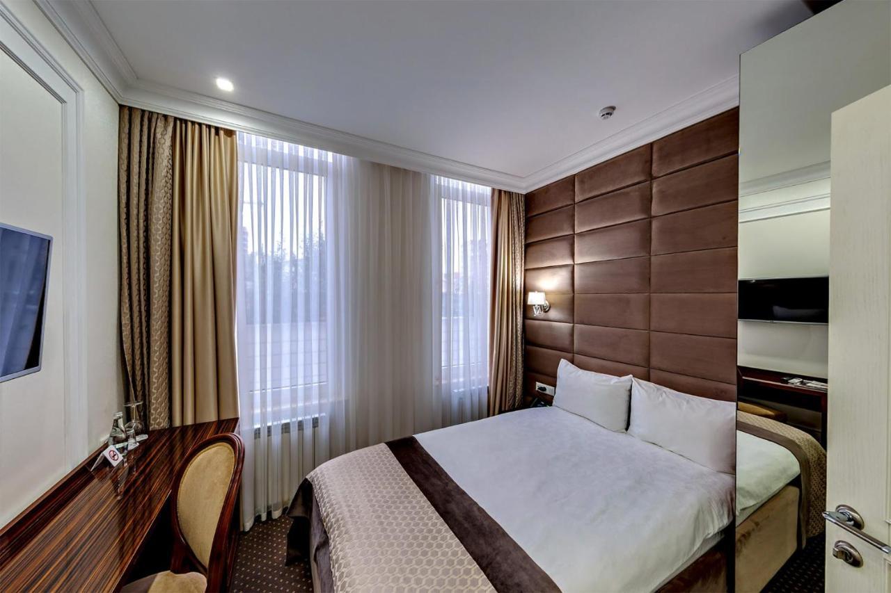 London Boutique Hotel キシナウ エクステリア 写真