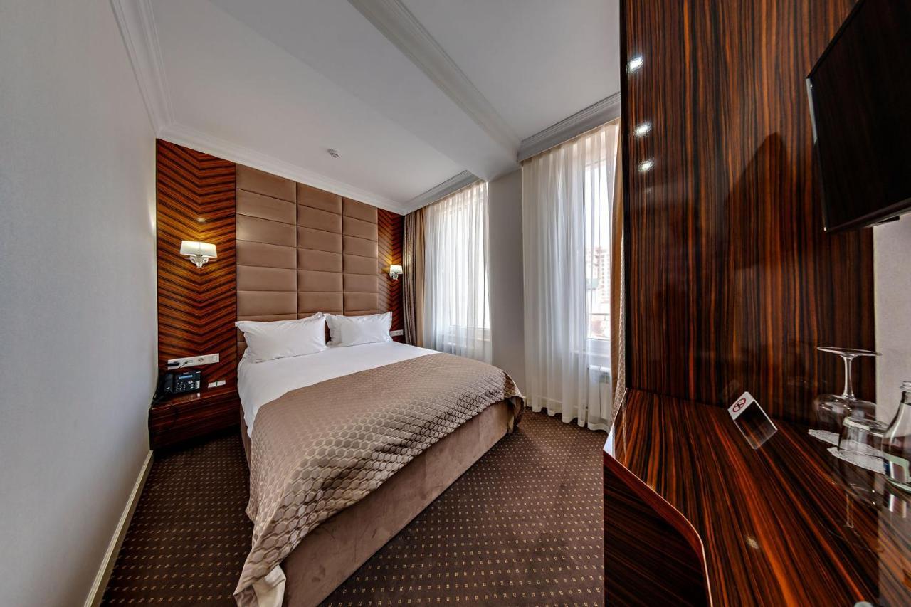 London Boutique Hotel キシナウ エクステリア 写真