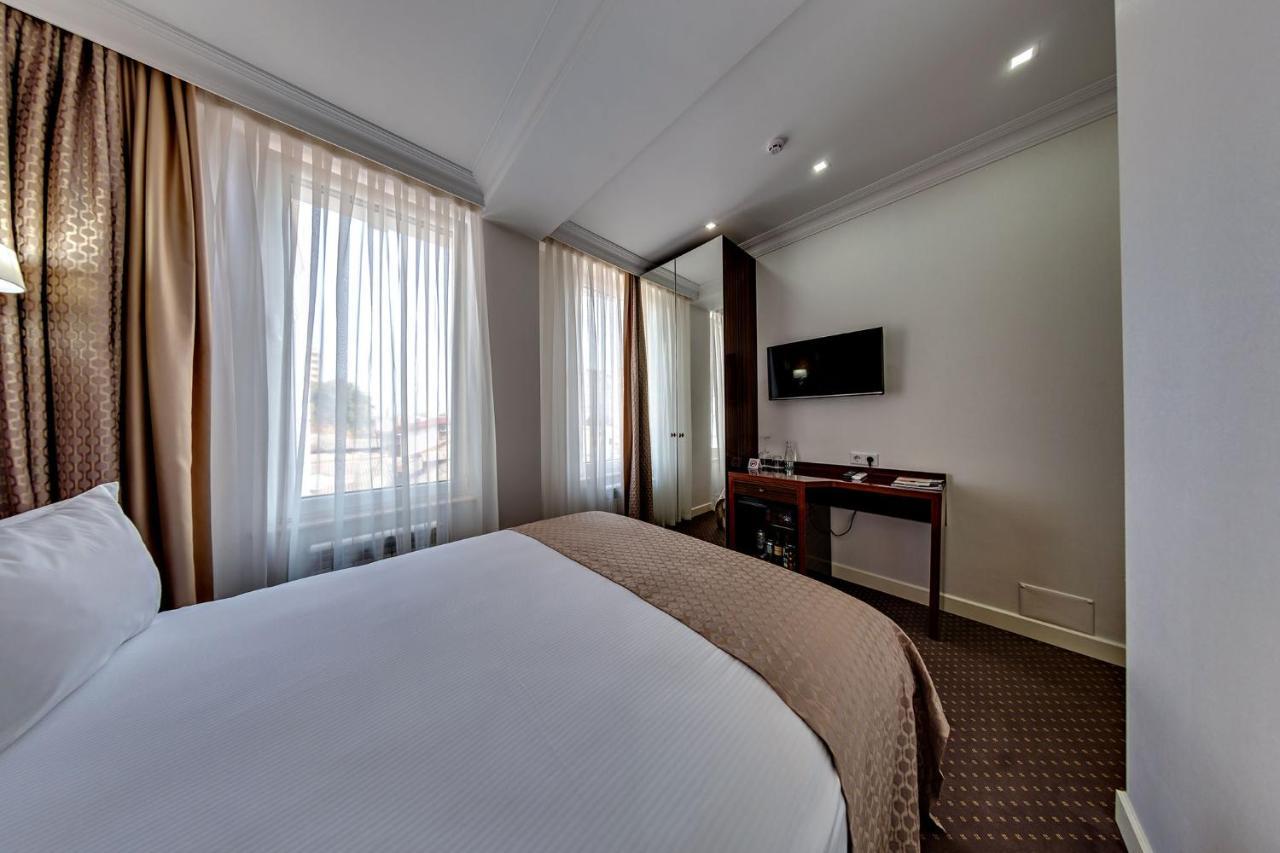London Boutique Hotel キシナウ エクステリア 写真