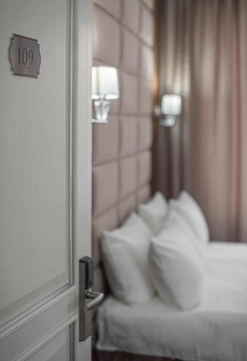 London Boutique Hotel キシナウ エクステリア 写真